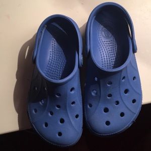 Size 10/11 blue crocs